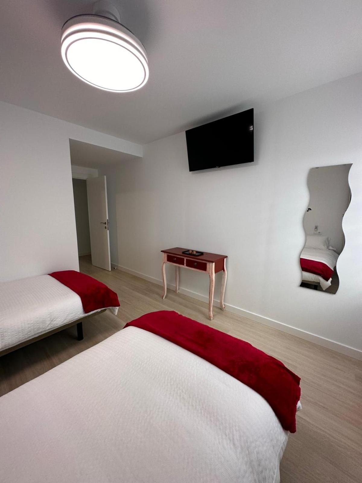 Hostal A La Sombra Del Laurel นาวาเรเต ภายนอก รูปภาพ