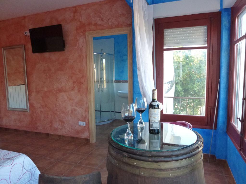 Hostal A La Sombra Del Laurel นาวาเรเต ภายนอก รูปภาพ