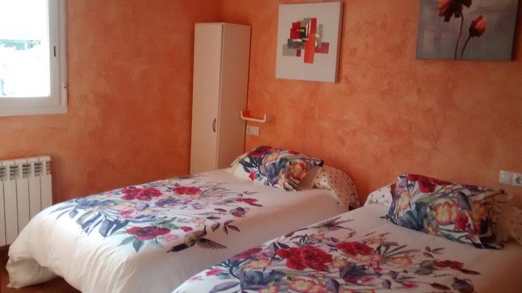 Hostal A La Sombra Del Laurel นาวาเรเต ภายนอก รูปภาพ
