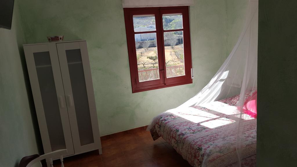 Hostal A La Sombra Del Laurel นาวาเรเต ภายนอก รูปภาพ